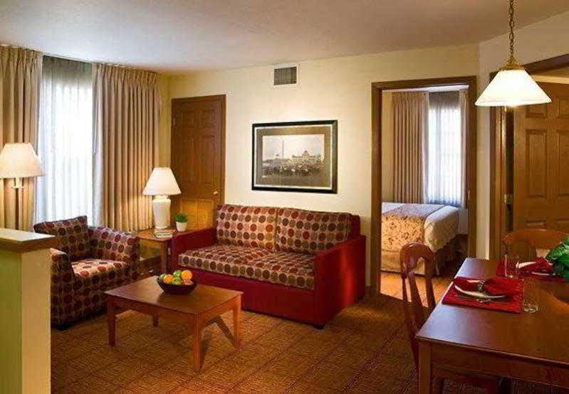 TownePlace Suites Detroit Sterling Heights Exterior foto